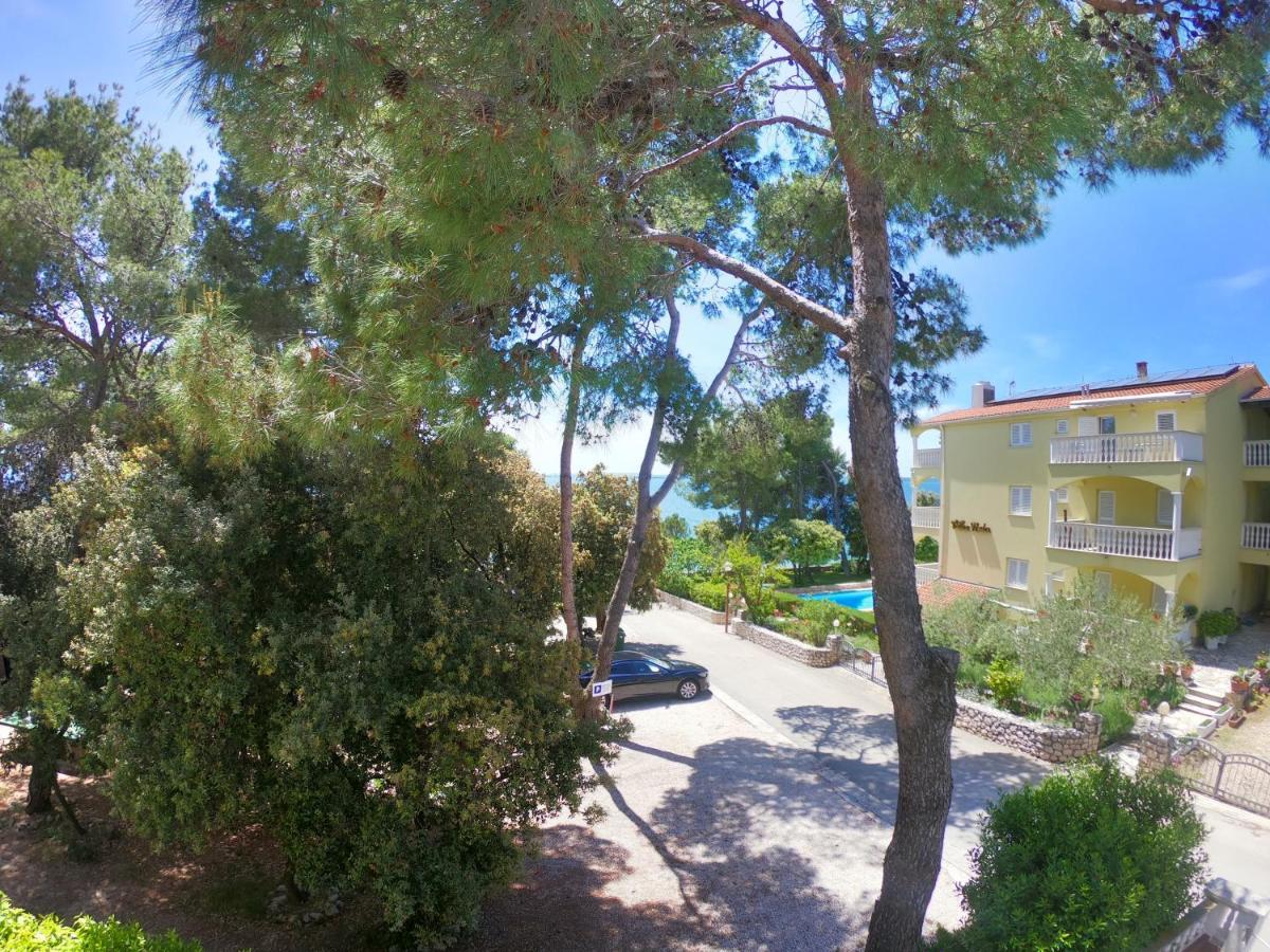 Apartments Stanko Petrcane Exterior photo