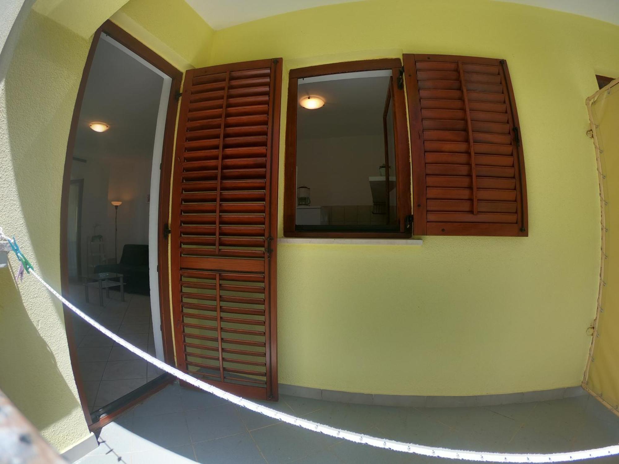 Apartments Stanko Petrcane Exterior photo